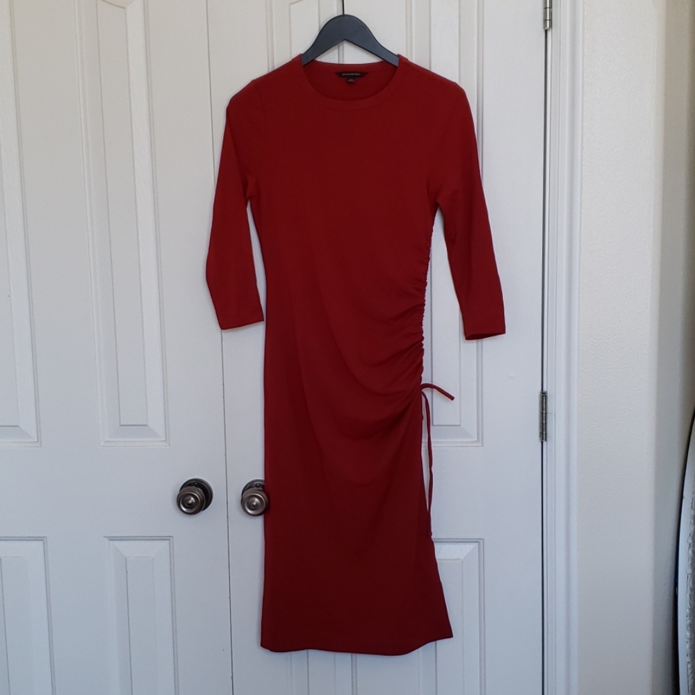 NWOT Banana Republic Red dress w/ruching drtail